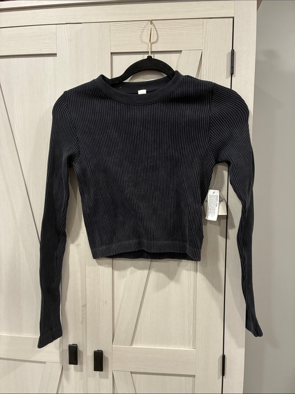 Arizona Jean Company Black Ribbed Long-Sleeve Crop Top